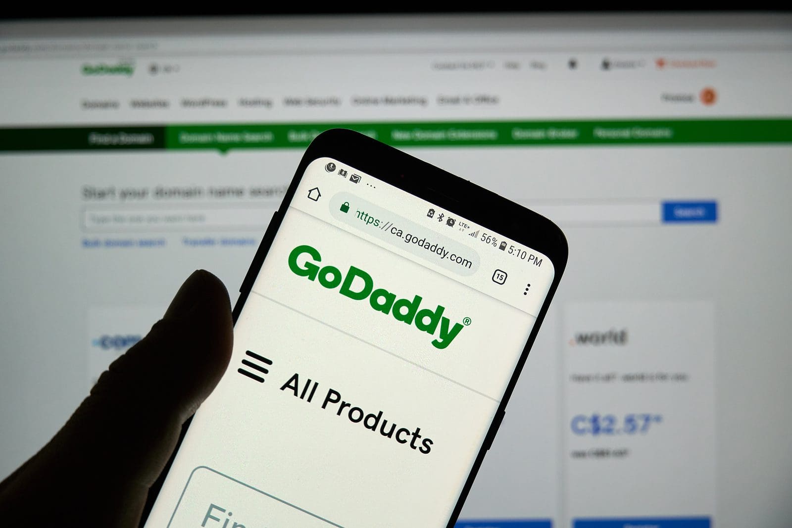 GoDaddy Expands AI Platform for Online Businesses